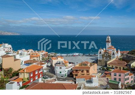 Candelaria old town and basilica square Candelaria old town and basilica square 31892567
