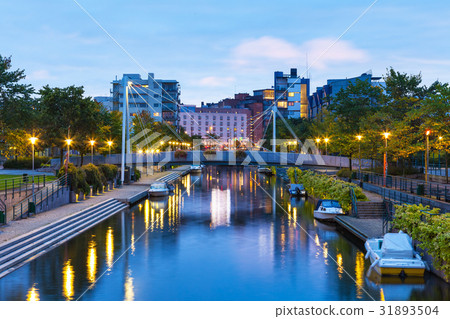 Ruoholahti canal in Helsinki, Finland Ruoholahti canal in Helsinki, Finland 31893504