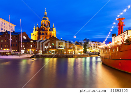 Night view of the Old Town in Helsinki, Finland Night view of the Old Town in Helsinki, Finland 31893505