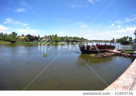 Countryside along Tha Chin river(Maenam Tha Chin) 31893738