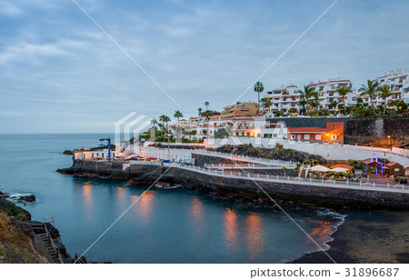 Puerto de Santiago small beach 31896687