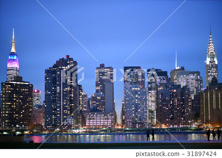 City skyline 31897424