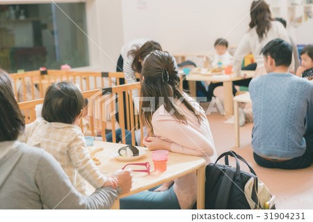 家庭 家族 家人 31904231