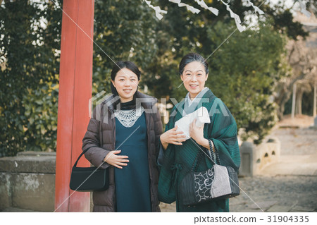 父母和小孩 親子 母子 31904335