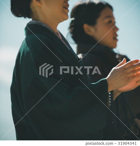 拜拜 祈禱安全分娩 孕婦 31904341