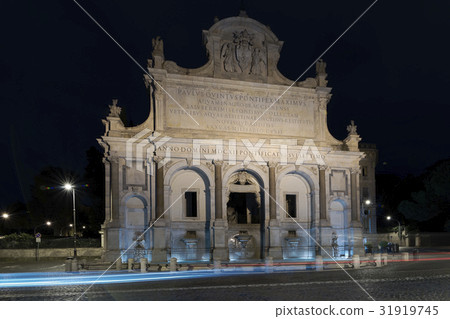 Fountain Paola. Rome Night View. Fountain Paola. Rome Night View. 31919745