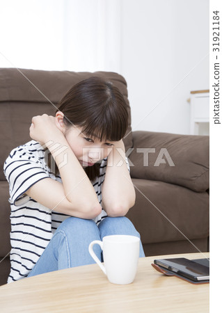 令人煩惱的女人 令人煩惱的女人 31921184