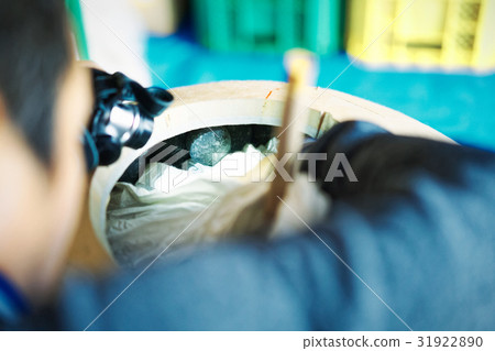 Fireworks craftsmen assembled Fireworks craftsmen assembled 31922890