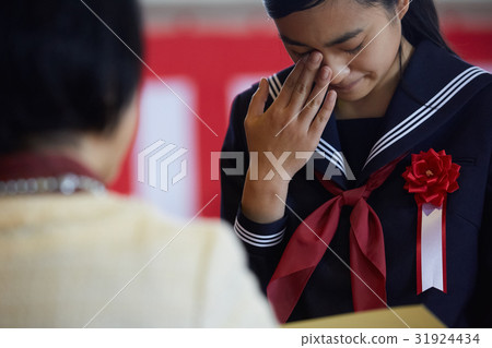 授予文憑 31924434