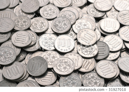 100日元硬幣合影 31927018