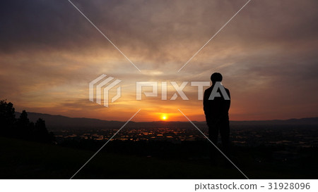 Sunset in the Tonami Plain Sunset in the Tonami Plain 31928096