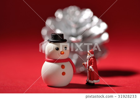 Santa Claus and a Snowman Santa Claus and a Snowman 31928233