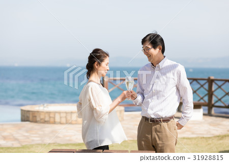 年長夫婦 31928815
