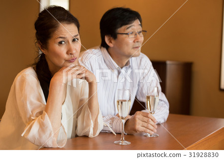 Senior couple Senior couple 31928830