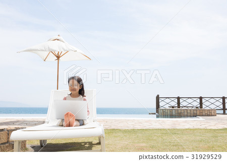 Seaside elementary school student PC 31929529