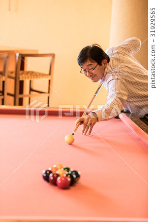 Billiards 31929565