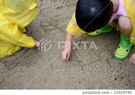 A child A child 31929740