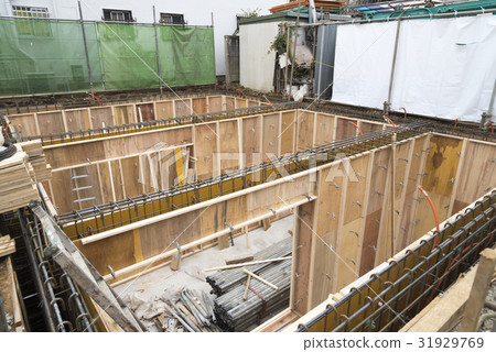 底層鋼筋房的基礎工作 底層鋼筋房的基礎工作 31929769