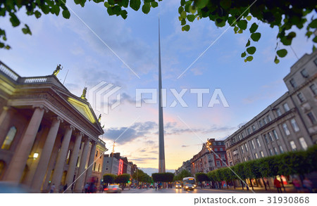 Dublin, Ireland center symbol 31930868