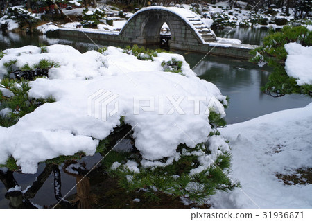 Snow makeup Hiroshima Shukkeien 31936871