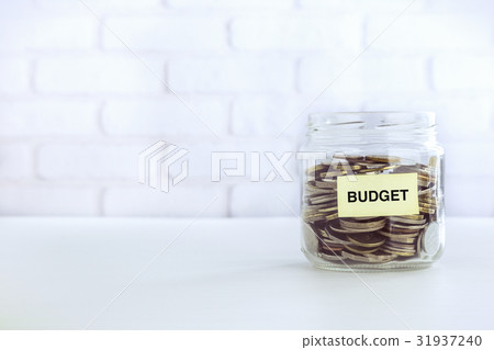 Budget money savings vintage style Budget money savings vintage style 31937240