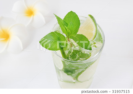 雞尾酒雞尾酒 31937515