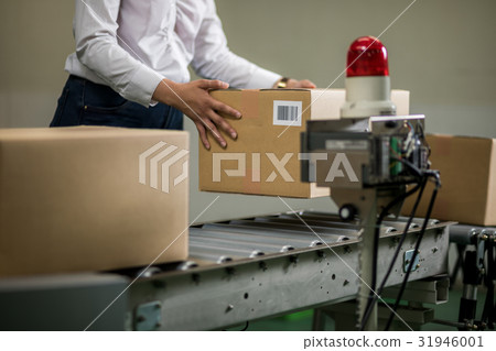 Distribution center 31946001