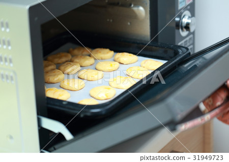 烤箱範圍（廚師餅乾餅乾餅乾火鍋揉捏身體部位面缺失） 31949723