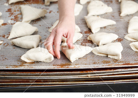 billet bun of dough with filling inside. Prepared 31949999