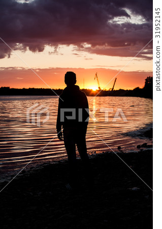 oil field, the oil workers are working 31952145