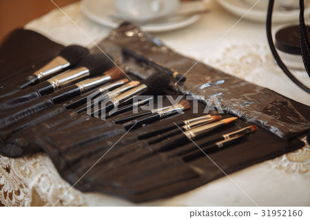 make up set, Professional makeup brushes in tube make up set, Professional makeup brushes in tube 31952160
