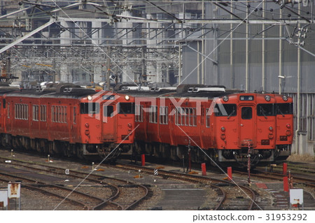 位於下關綜合車輛倉庫廣島分店的Kiha 40（廣島縣廣島市） 31953292