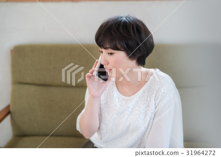 年輕的女士的生活 31964272