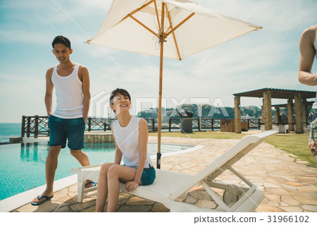 person, pool, pools 31966102