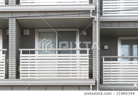 住宅一室公寓圖像陽台狹縫鋁製蒙眼 住宅一室公寓圖像陽台狹縫鋁製蒙眼 31966394