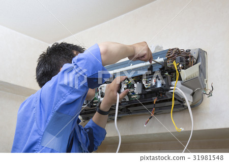 Air Condition Maintenance 31981548