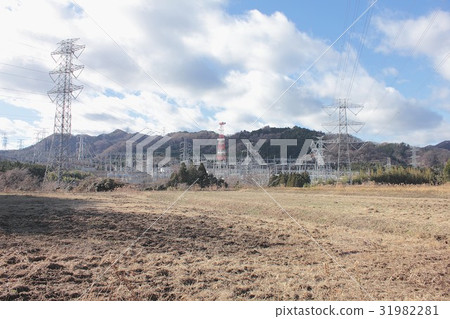在福島縣富岡町建造福島第一核電站,新福島核電站從第二座核電站向大都市區輸送電力 在福島縣富岡町建造福島第一核電站,新福島核電站從第二座核電站向大都市區輸送電力 31982281