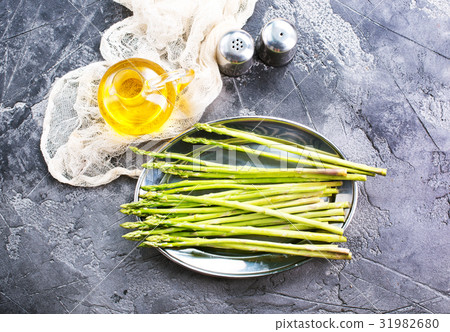asparagus asparagus 31982680