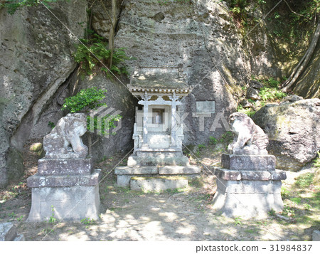 Utsunomiya City Otani Kannon 31984837