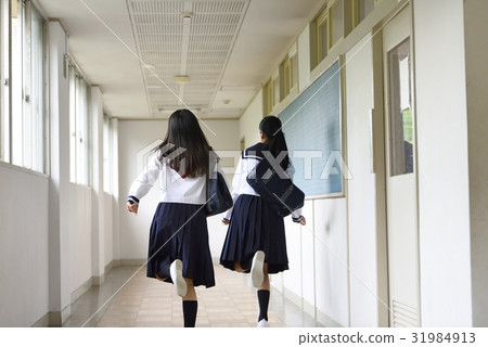Girls high school student image 31984913