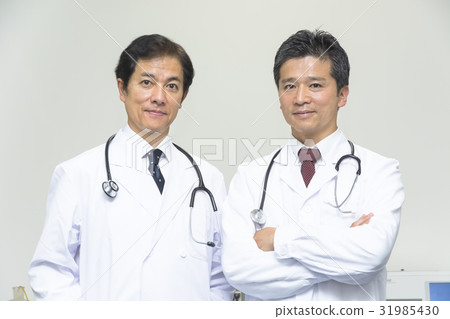 同步擺在實驗室的醫生 31985430