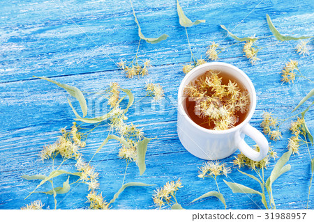Tea of linden blossoms 31988957