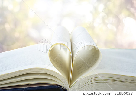Heart from a book page, vintage style Heart from a book page, vintage style 31990058