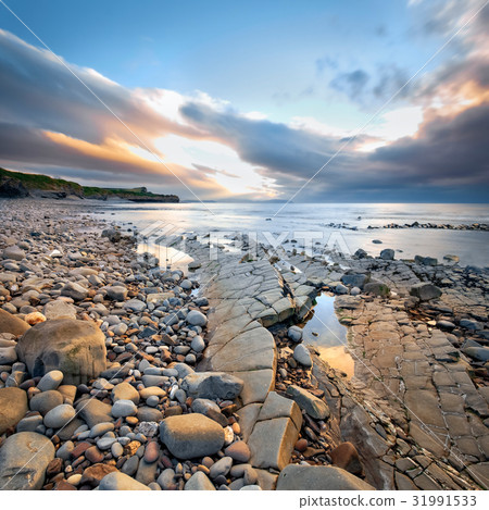 Kilve beach at sunset 31991533