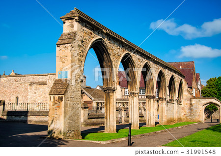 Remains of infirmary arches in Gloucester  31991548