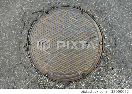 Manhole lid 32000622