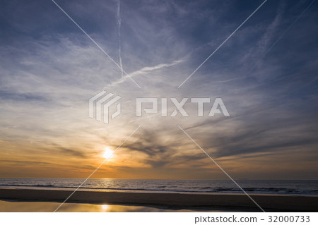 Sunset. 32000733