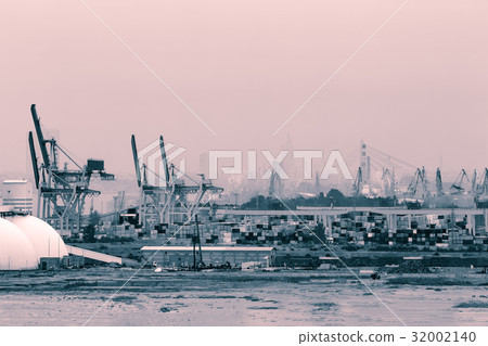 Baltic container terminal 32002140