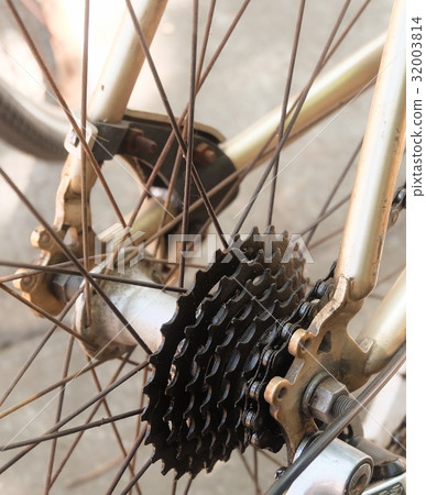 Bicycle Gears Mechanism and Rear Derailleur 32003814