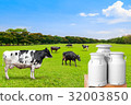Tank container for milk with dairy cow  32003850